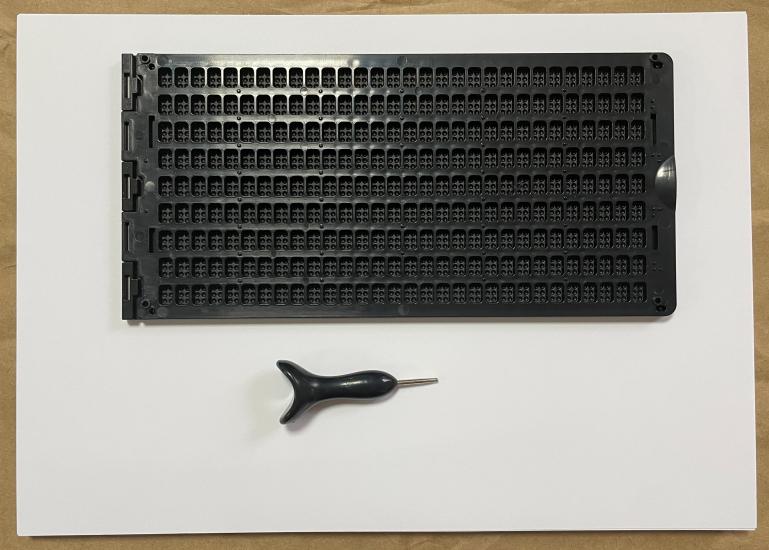Braille Yazı Seti -4 (9 Satır Tablet-Kalem-50 Adet Kağıt)