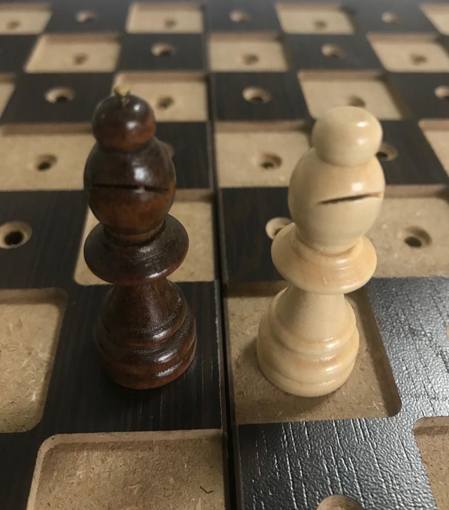 Kabartma%20Satranç%20Takımı%20Ahşap