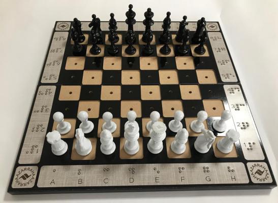 TACTILELAND KÜÇÜKBOY KABARTMA SATRANÇ TAKIMI 