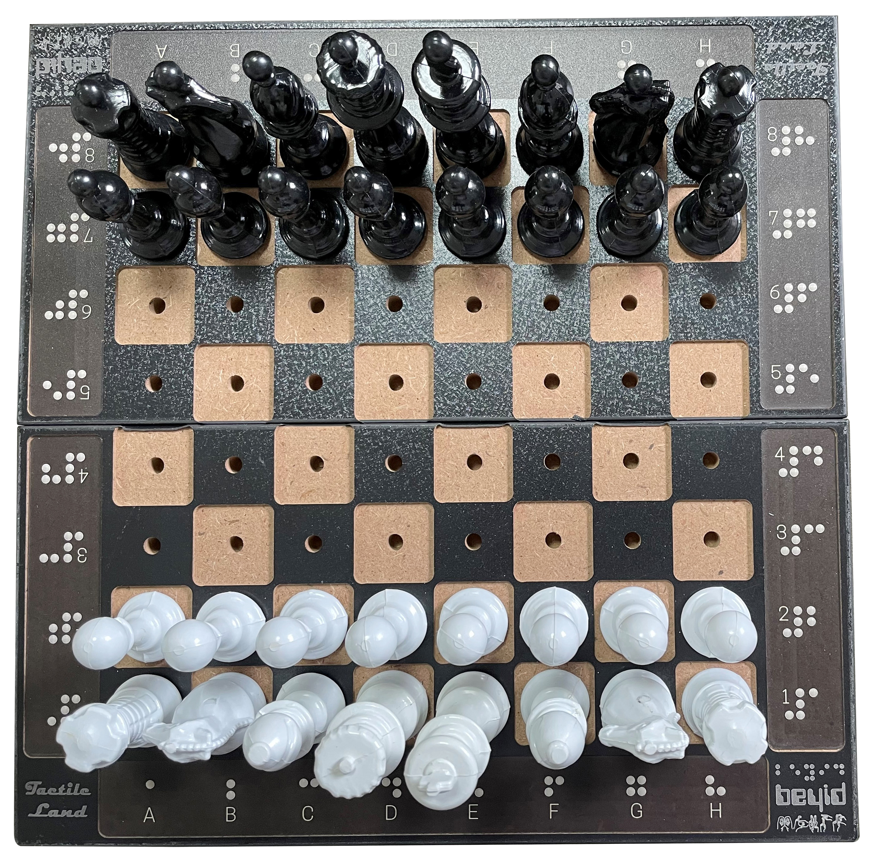 TACTILELAND%20BÜYÜKBOY%20KABARTMA%20SATRANÇ%20TAKIMI